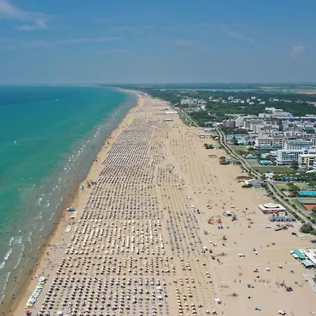 Bright Stay With Terrace And Ocean View Bibione
