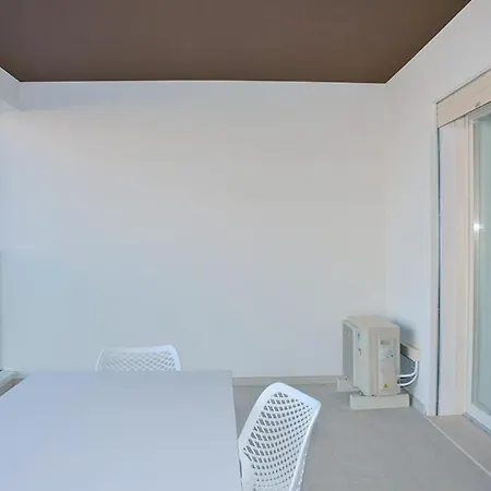 Bright Stay With Terrace And Ocean View Apartment