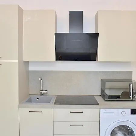 Daire Bright With Terrace And Ocean View *