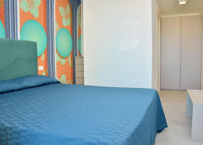 Bright With Terrace And Ocean View Apartment *